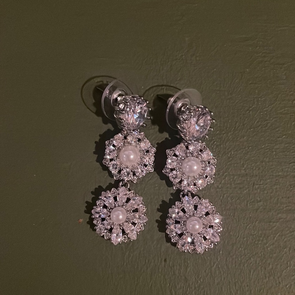Vintage crystal and pearl earrings
